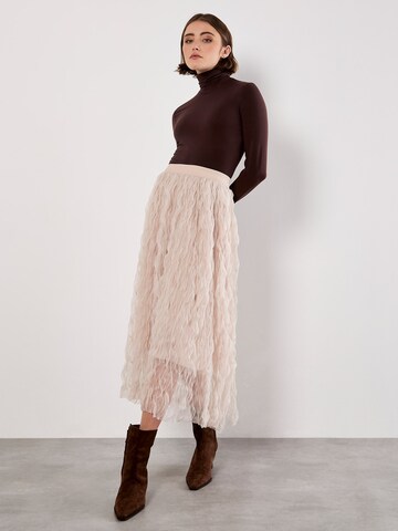 Apricot Wavy Tulle Midi Skirt ' ' in Beige
