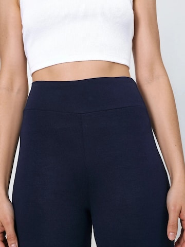 Hiccup - Flared Leggings em azul