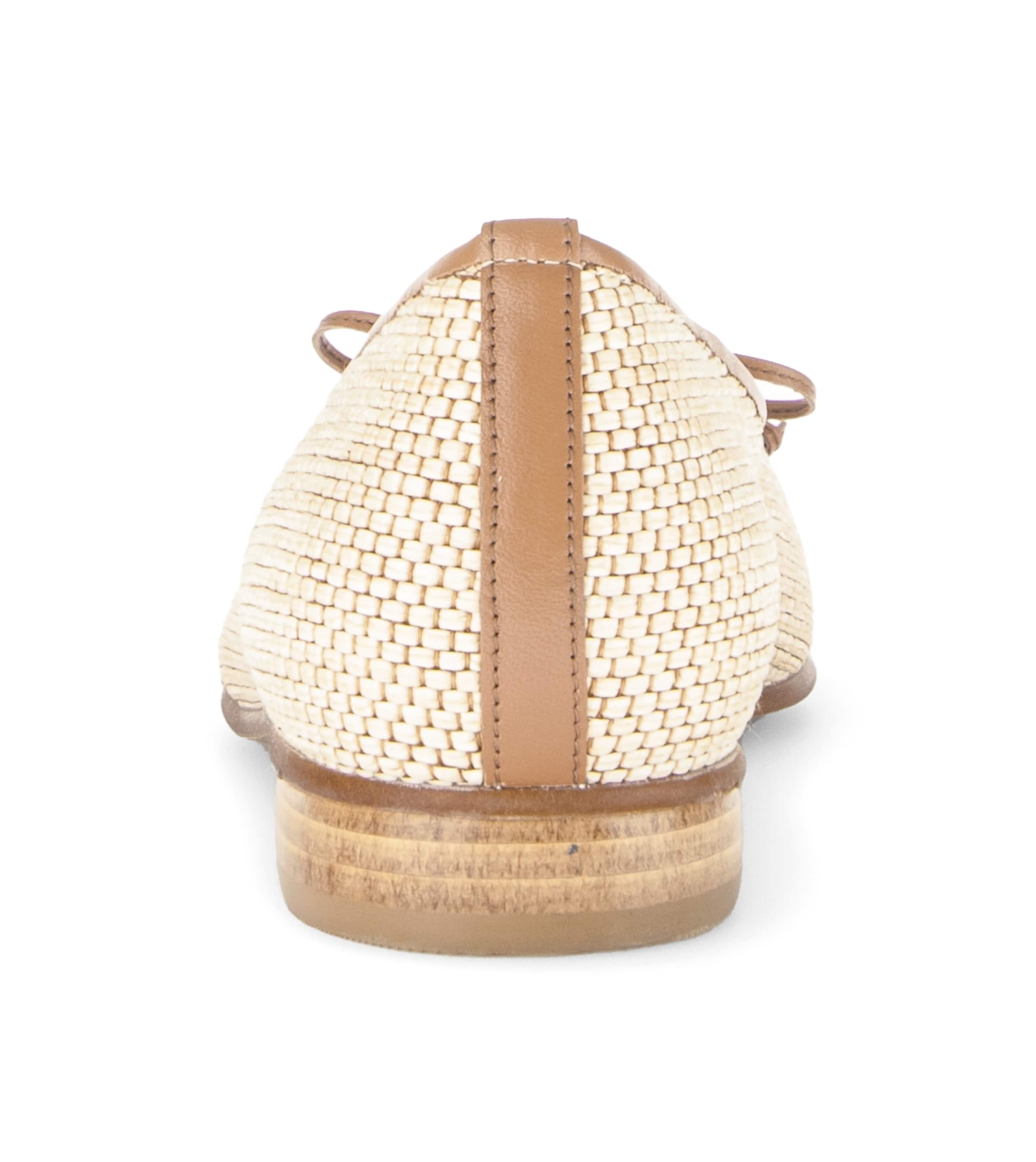 GABOR Ballet Flats in Beige