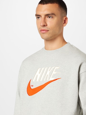 Nike Sportswear Свитшот в Серый