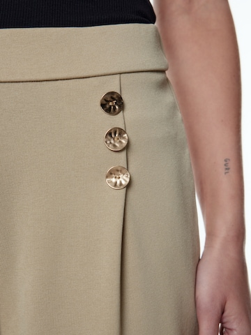 regular Pantaloni 'Ginella' di EDITED in beige