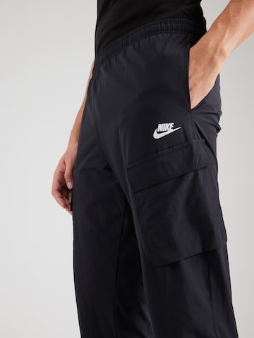 Nike Sportswear - Tapered Calças cargo 'CLUB' em preto