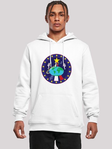 F4NT4STIC Sweatshirt 'NASA Classic Globe Astronauts' in Wit: voorkant