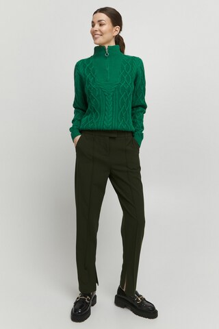 regular Pantaloni di b.young in verde