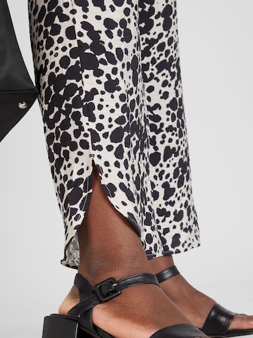 Vero Moda Curve Regular Broek 'Josie' in Grijs