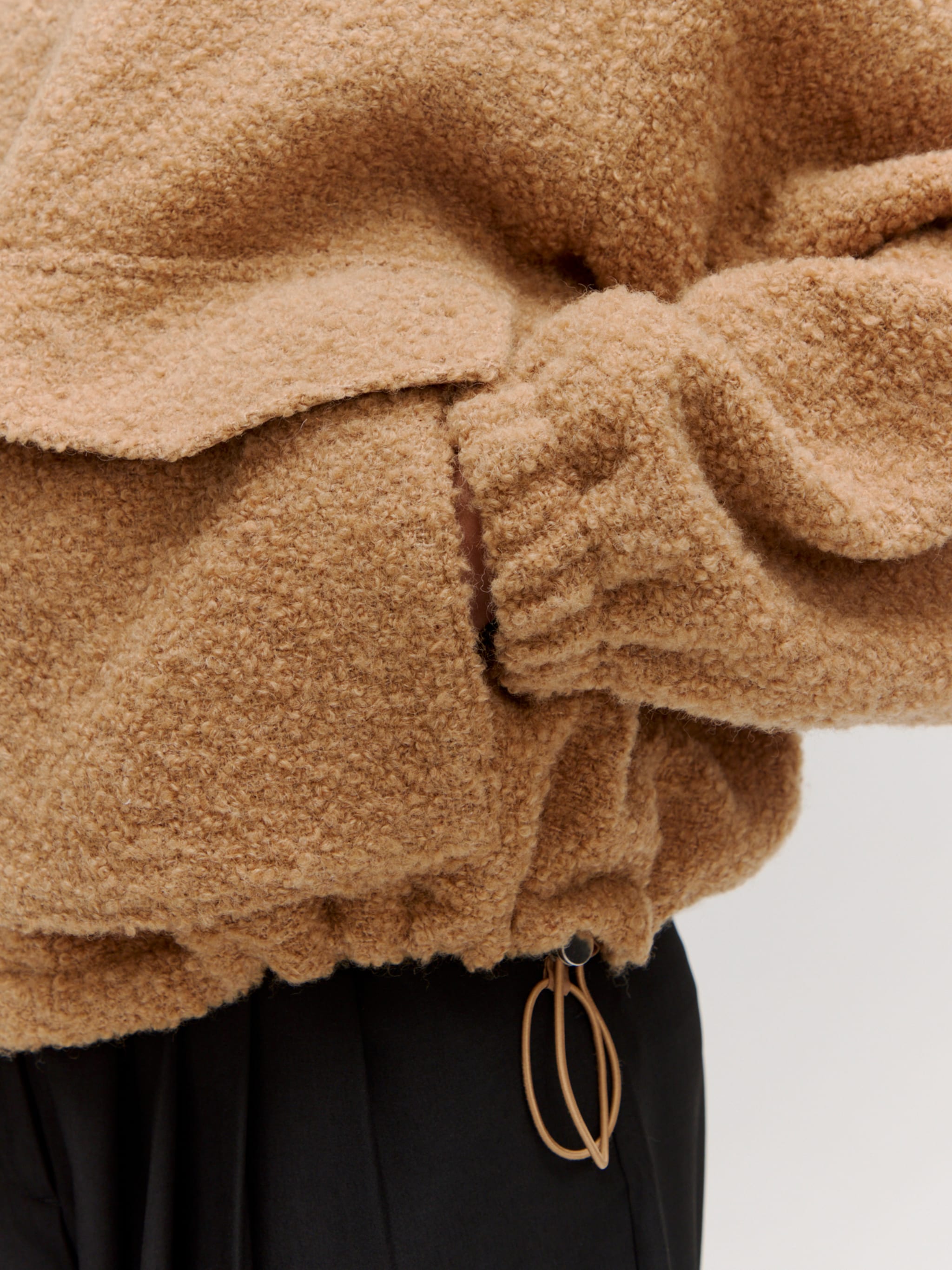 EDITED Tussenjas 'Machi' Beige