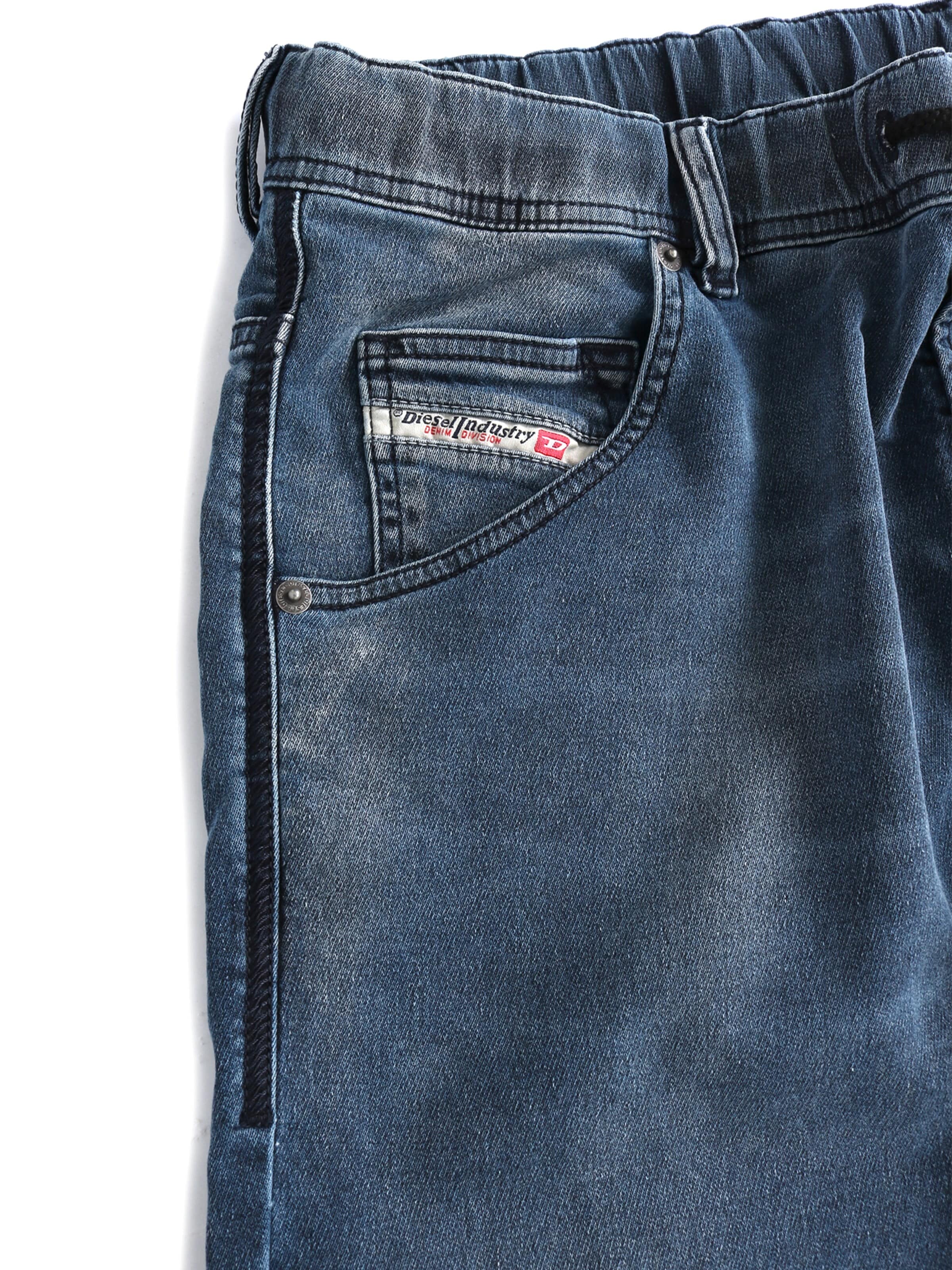 Effilé Jean '2030 D-KROOLEY JOGGJEANS Superstretch & Supersoft' DIESEL en bleu