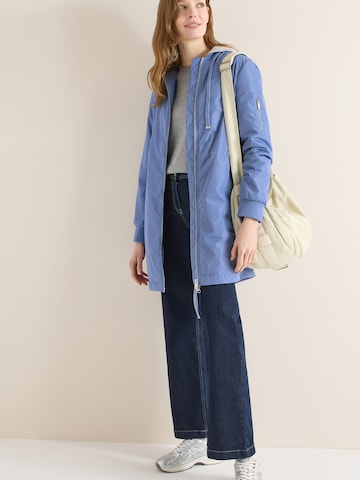 CECIL Välikausitakki värissä sininen