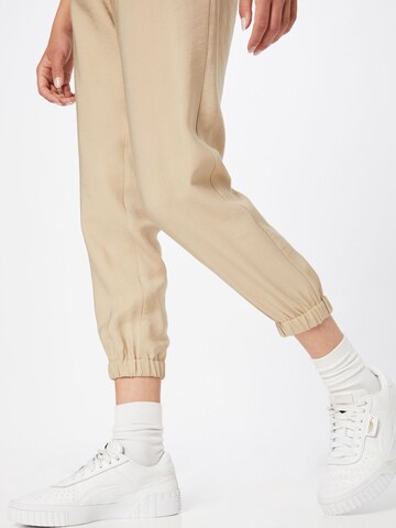 Karo Kauer Tapered Byxa 'Mercy' i beige