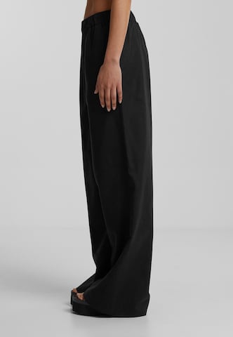Wide leg Pantaloni di Urban Classics in nero