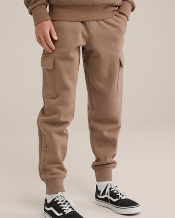 WE Fashion Tapered Trousers in Brown