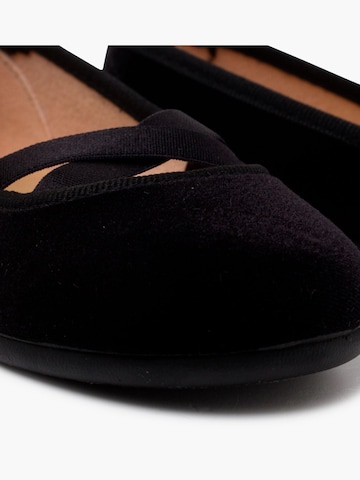 Chaussure basse Pisamonas en noir