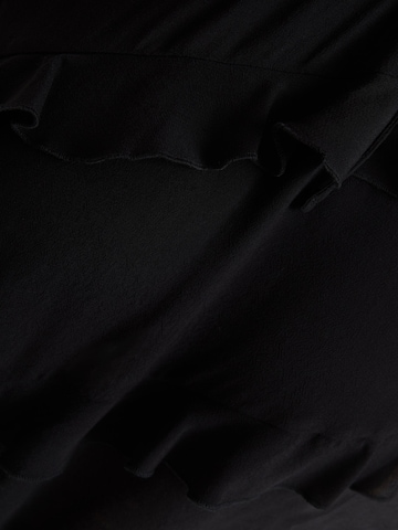 Bershka Kleid in Schwarz