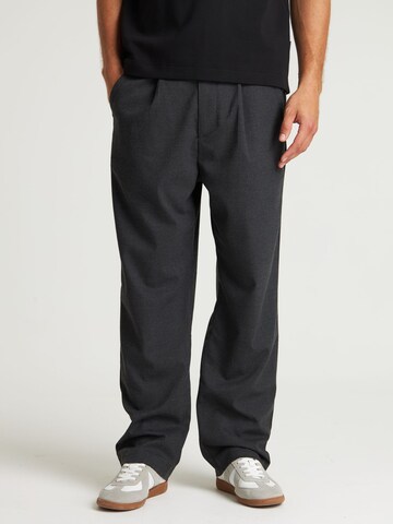 CHASIN' Loose fit Pants 'State.L Wave' in Grey: front