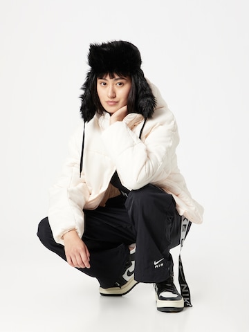 Nike Sportswear Zimska jakna | bela barva