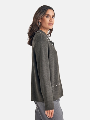MADELEINE Strickjacke in Grau