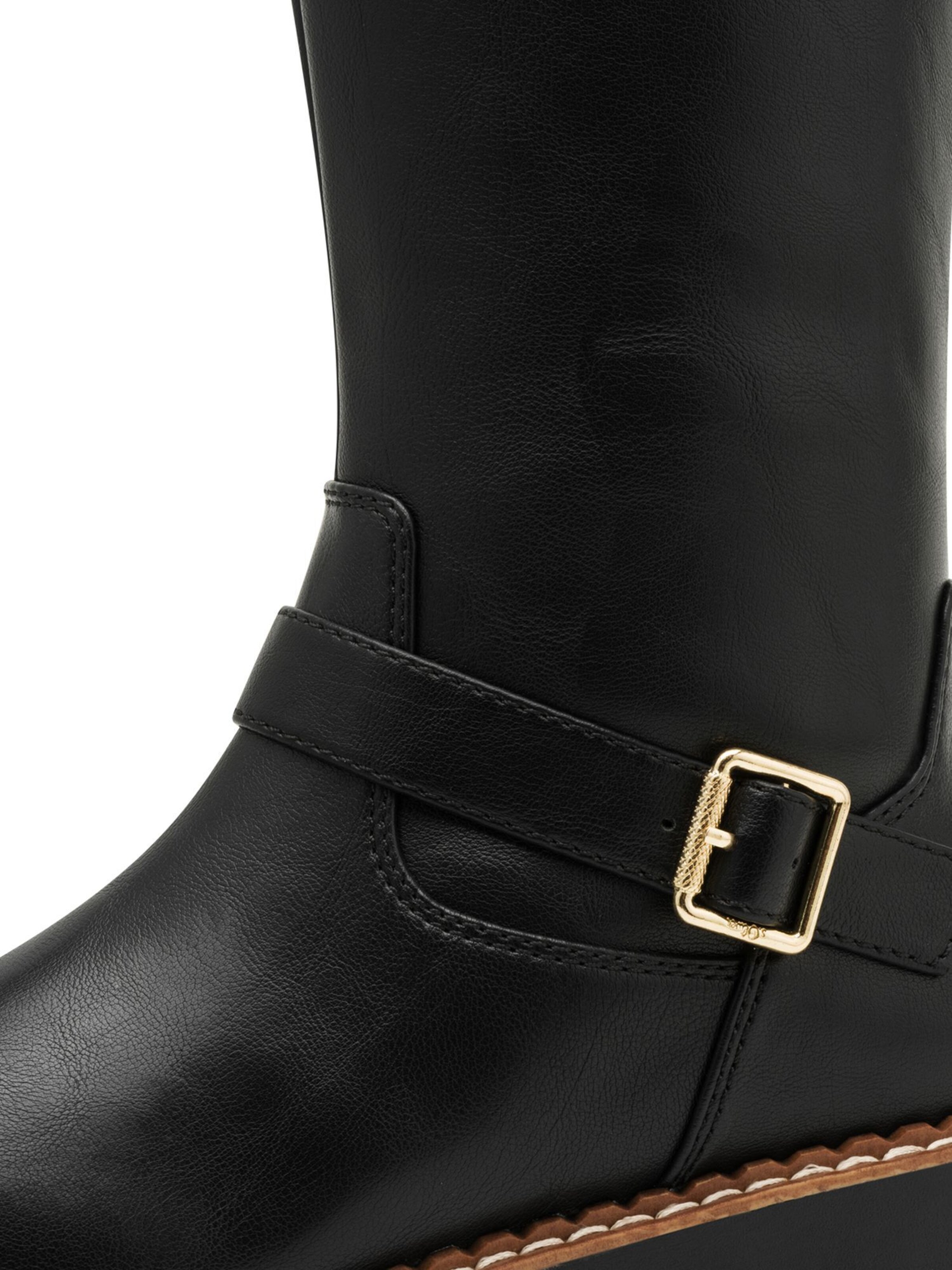 s.Oliver Boots in Black