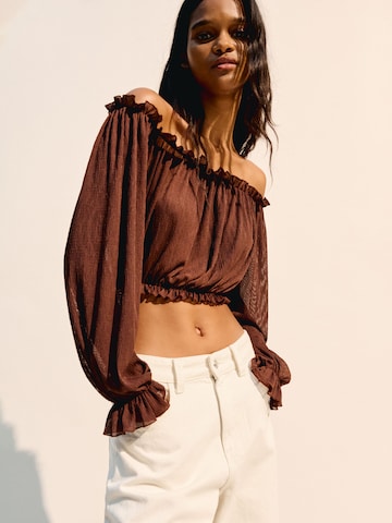 Bershka Blouse in Brown: front