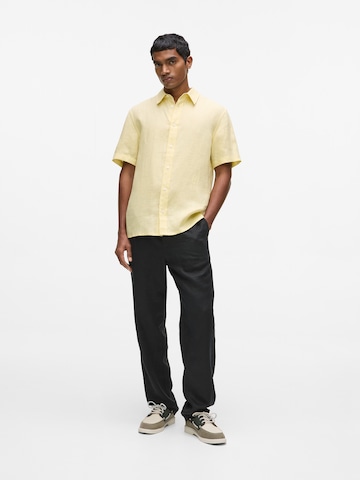 Coupe regular Chemise Karl Lagerfeld en jaune