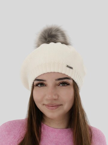 Maxte Beanie in White