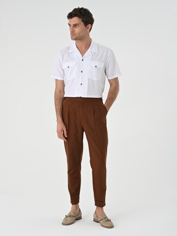 Antioch - Ajuste regular Camisa en blanco