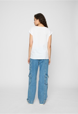 Merchcode - Camiseta 'Flower Bomb' en blanco