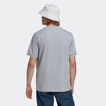 T-Shirt 'Rekive' ADIDAS ORIGINALS en gris