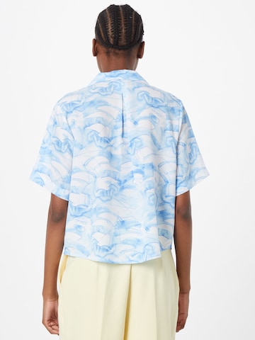 Monki Bluse in Blau