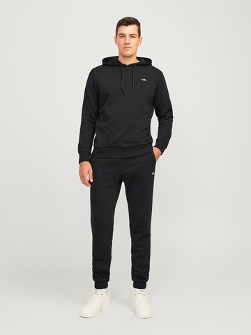 Tapered Pantaloni 'JREBGORM' di JJ Rebel in nero