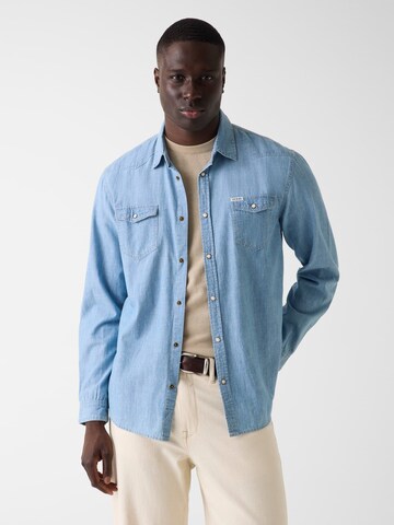 GUESS Slim Fit Hemd in Blau: Vorderseite