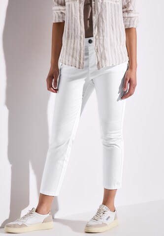 STREET ONE Slim fit Pants in White: front