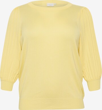 KAFFE CURVE Sweater in Yellow: front