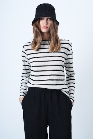 Trend Alaçatı Stili - Jersey en negro