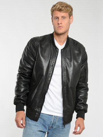 Maze Between-Season Jacket in Black: front