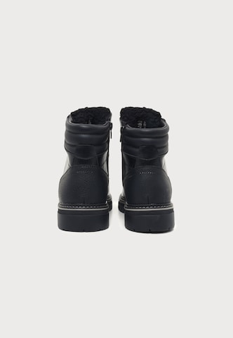 s.Oliver - Botas con cordones en negro