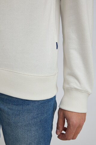 BLEND - Sudadera en blanco