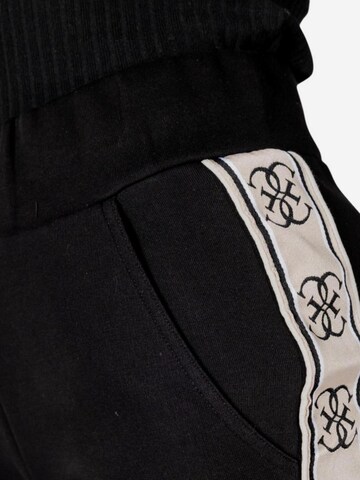 Slimfit Pantaloni sportivi 'BRITNEY V3GD13 KB3P2' di GUESS in nero
