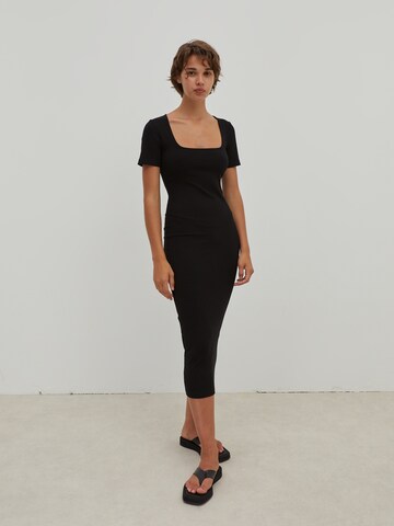 EDITED - Vestido 'Ingrid' en negro: frente