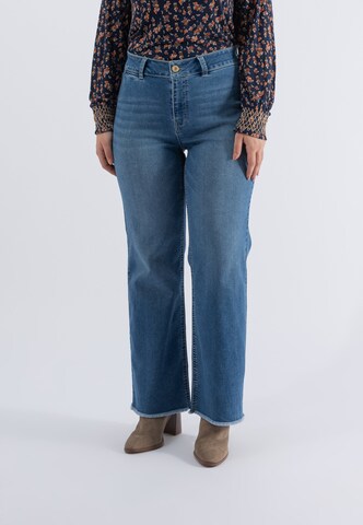 October Regular Jeans in Blauw: voorkant