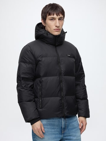 Veste d’hiver Calvin Klein en noir : devant
