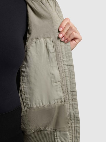 khujo - Chaqueta de entretiempo 'INIE' en verde