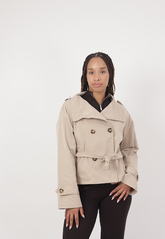 Elara Between-Season Jacket in Beige