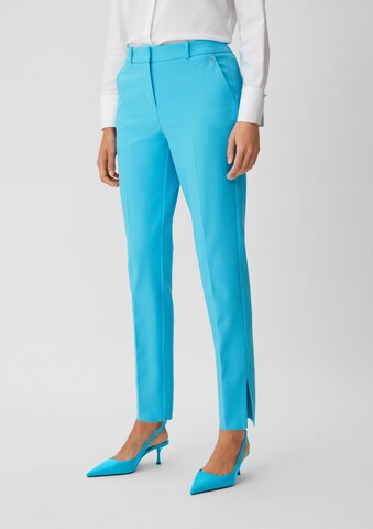 Coupe slim Pantalon à plis COMMA en bleu : devant