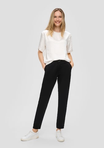 regular Pantaloni chino di s.Oliver in nero