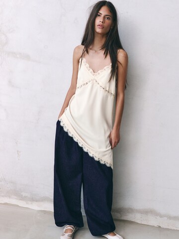 Pull&Bear Top in Beige