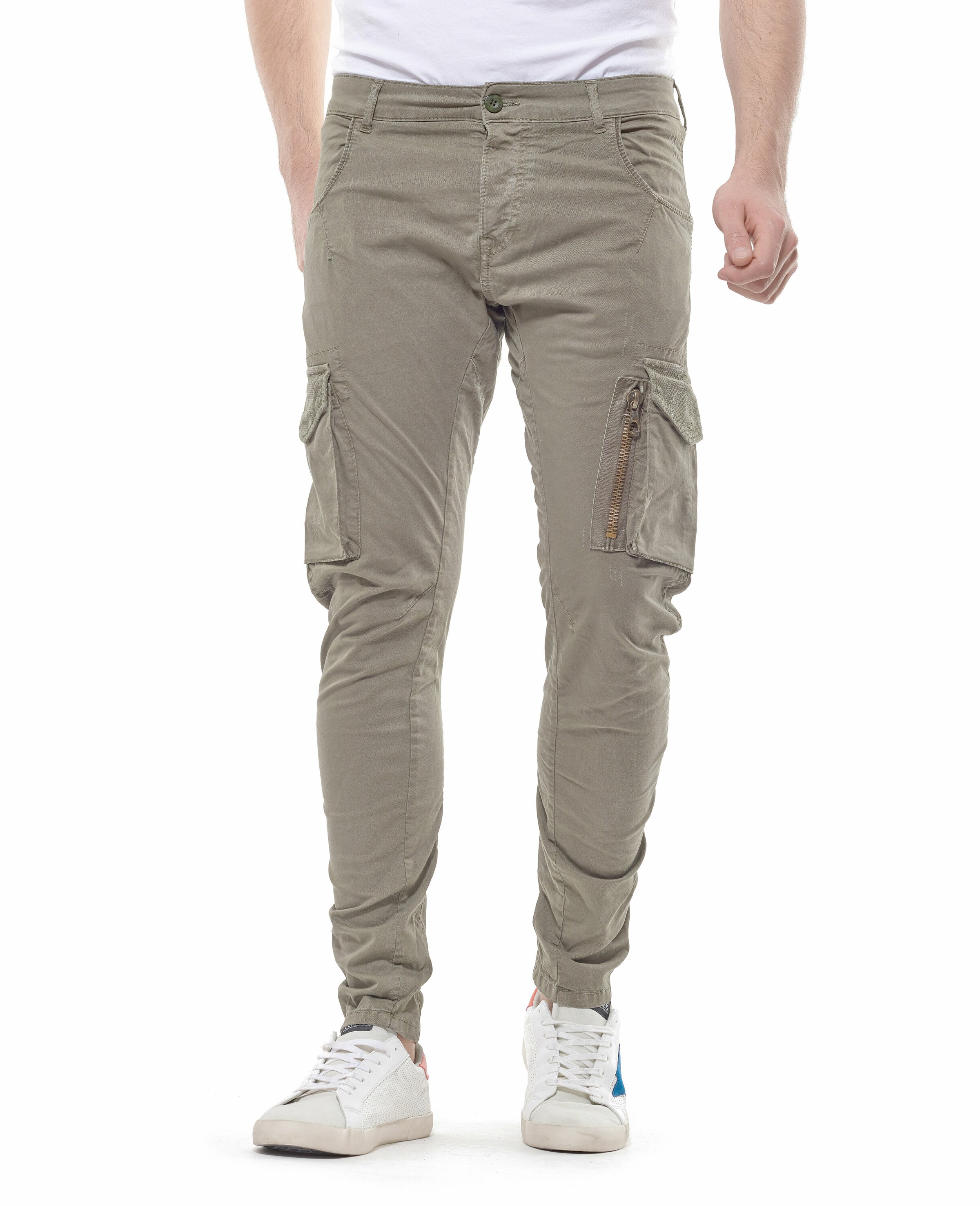 Le Temps Des Cerises Tapered Cargohose 'Alban' in Grün: Vorderseite