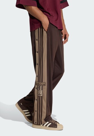 Loosefit Pantaloni 'Adibreak' di ADIDAS ORIGINALS in marrone