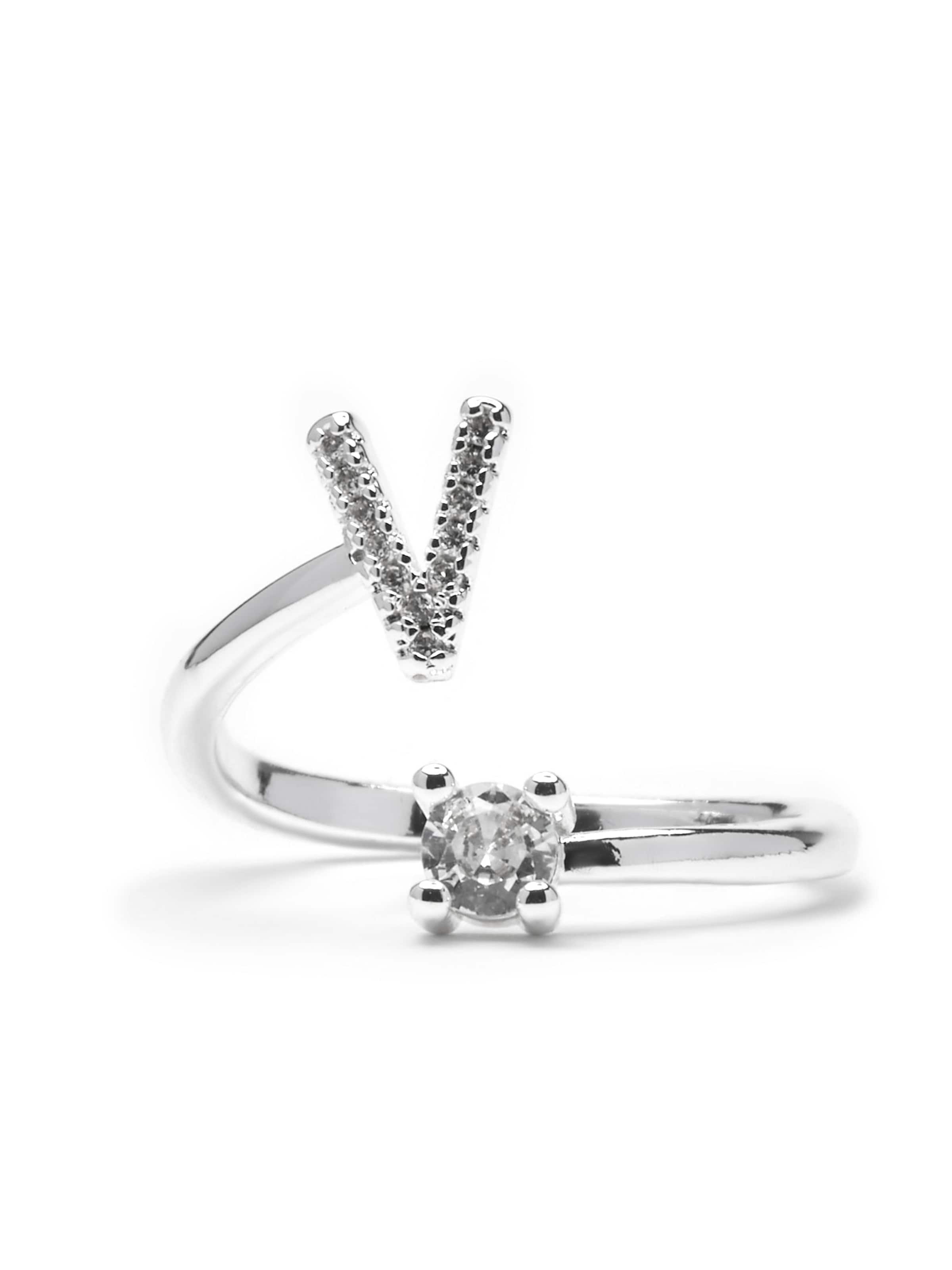 Luxenter Ring 'Alphabet  V' i sølv: forside