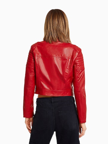 Veste mi-saison Bershka en rouge