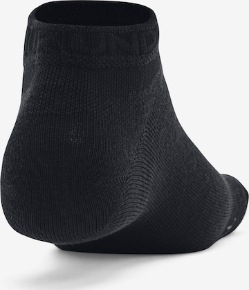 UNDER ARMOUR Sportsocken 'Essential' in Schwarz